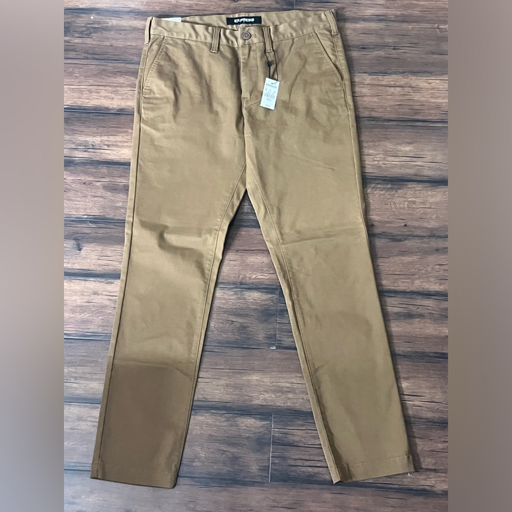 NWT Express Stretch + 365 Beige Chinos